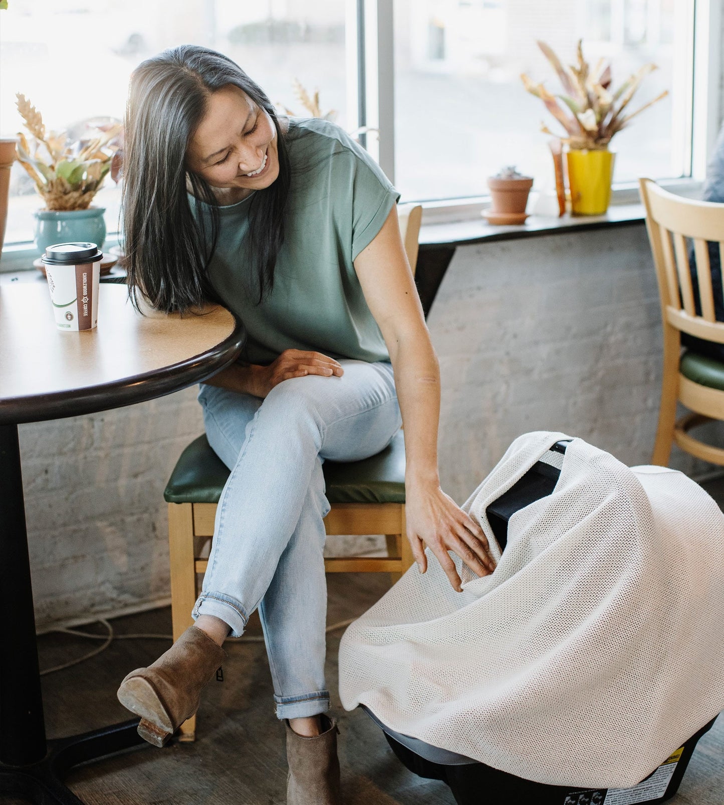 Cozy Canopy™ Nursing Cover - Natural