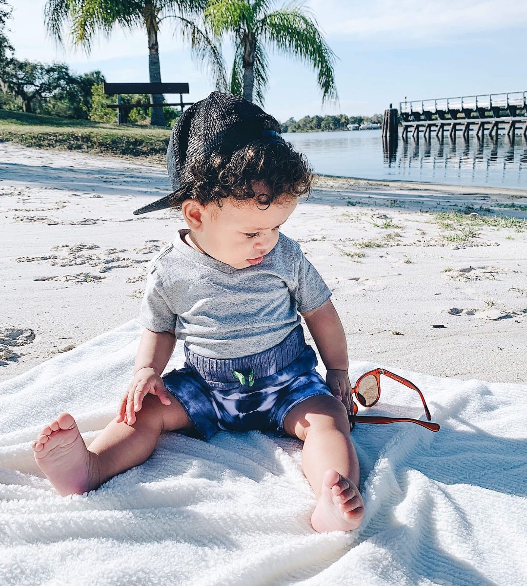 Short Sleeve Signature Organic Baby V Neck Tee