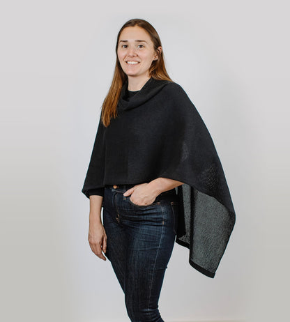 Cozy Canopy™ Nursing Cover - Black